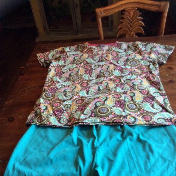 Xlarge ladies scrub set - Picture 1 of 16